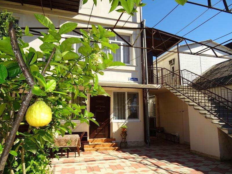 Белый Лотос Gagra Exterior photo